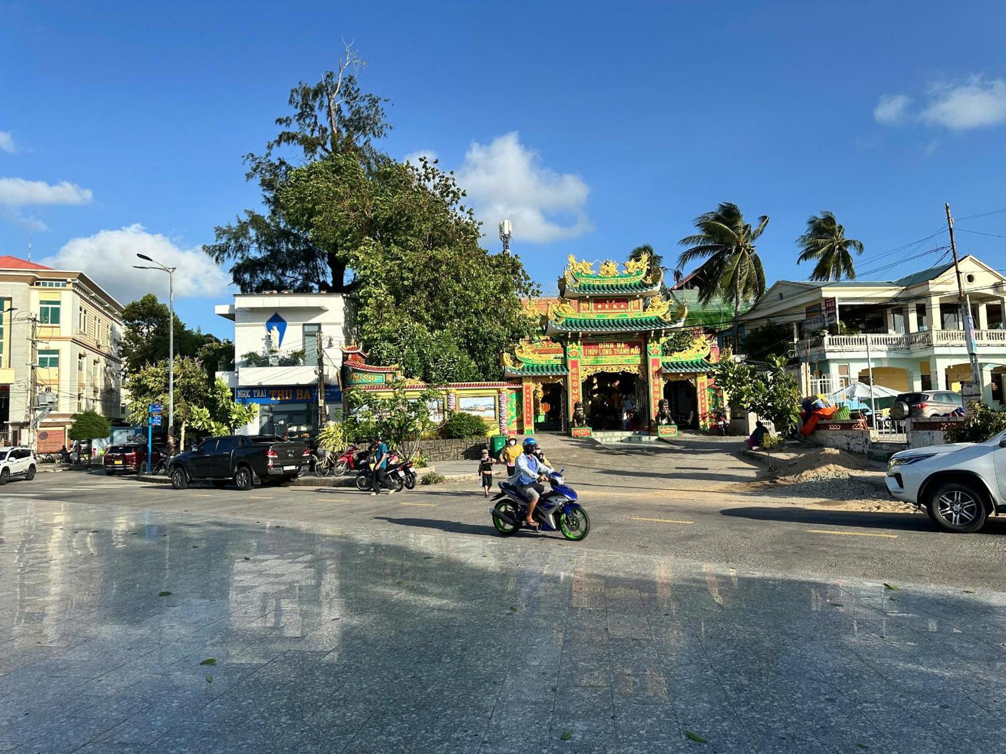 Khach San Tuyet Hien Hotel ฟู้โกว๊ก ภายนอก รูปภาพ